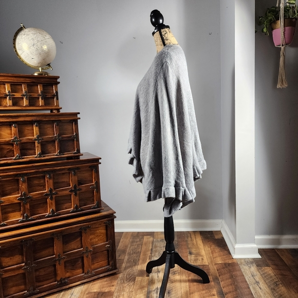 Open-Front Ruffled Wrap - Picture 3 of 5